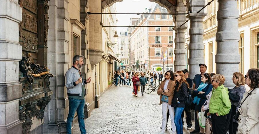 Brussels: City Highlights Walking and Tasting Tour - The main reasons to book