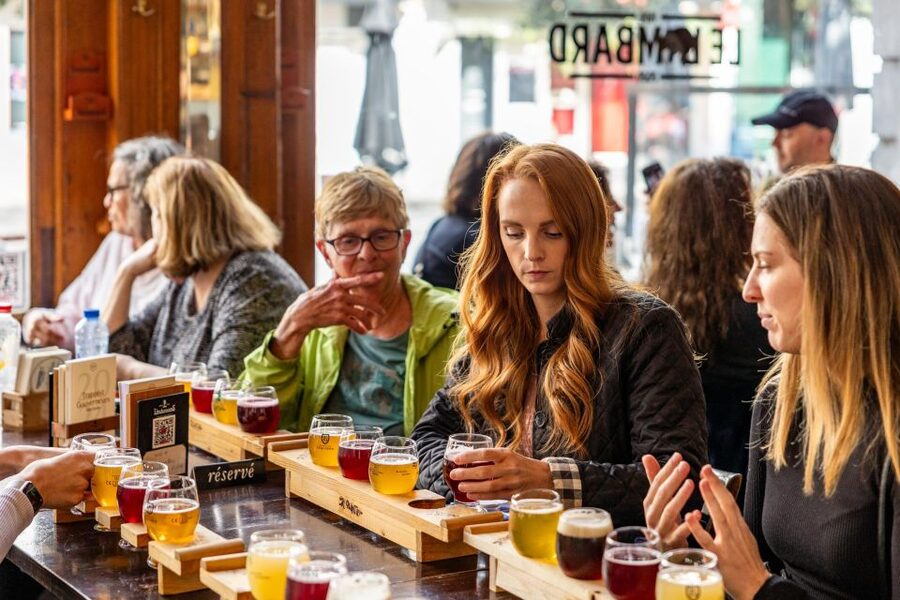 Brussels: City Highlights Walking and Tasting Tour - Grand Place, Brussels at its grandest