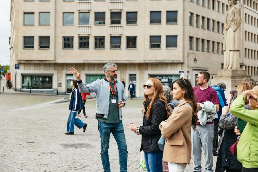 Brussels: City Highlights Walking and Tasting Tour - Who will enjoy this tour most
