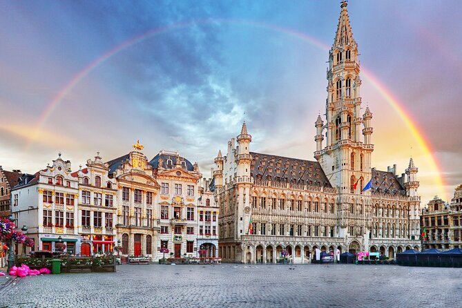 Brussels: City Walk with Audioguide in 7 Languages on your Phone - A Belgian beer stop at A la Mort Subite