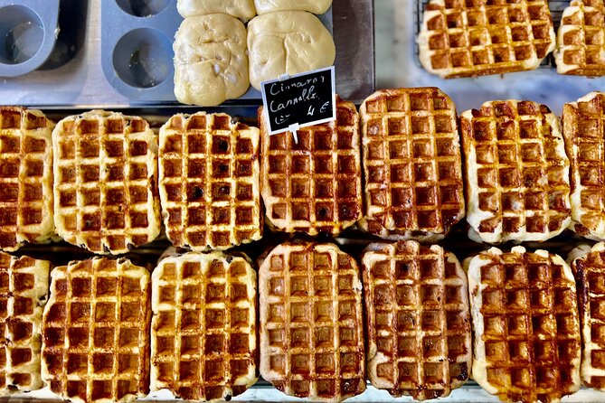 Brussels Food Tour: 10 Tastings of Waffles, Beers, Fries & More - How much walking and food should you expect?