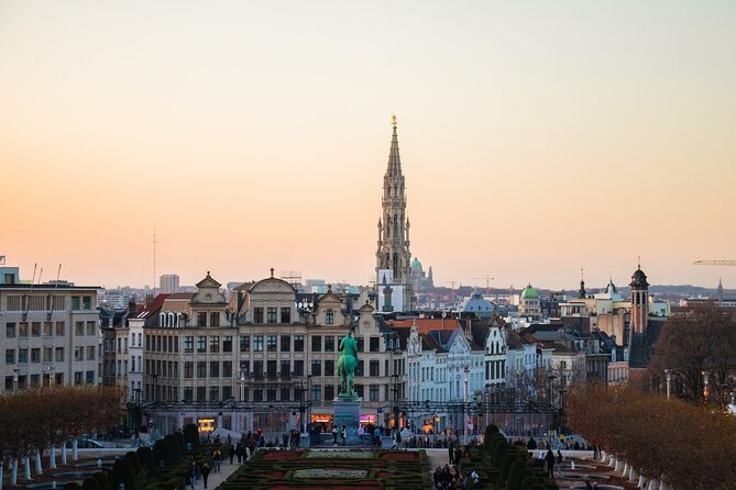 Brussels Highlights Walking and Bus Tour w/ Waffle - The royal and European quarters
