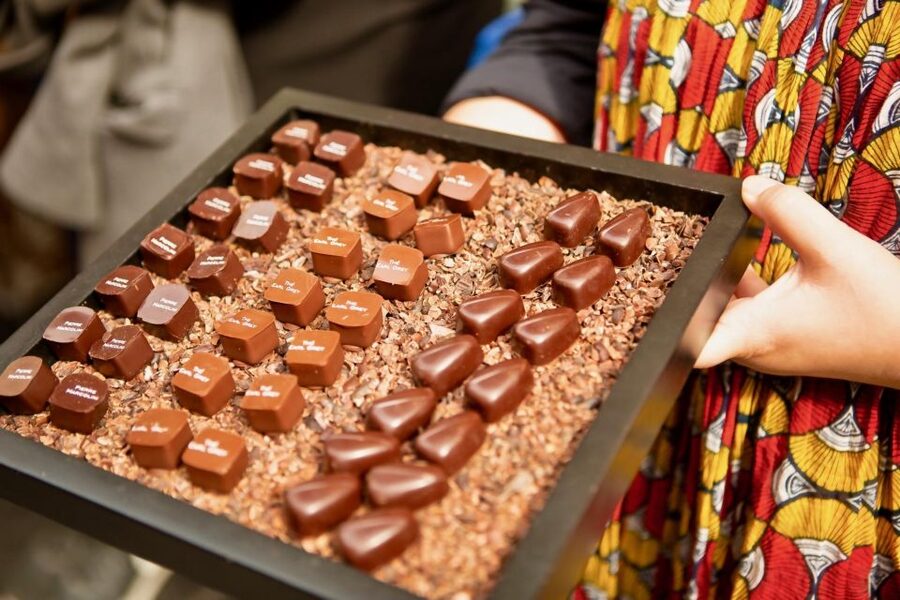 Brussels: Hungry Mary's Famous Beer and Chocolate Tour - Three chocolate shops, ten samples, and a lesson in craft