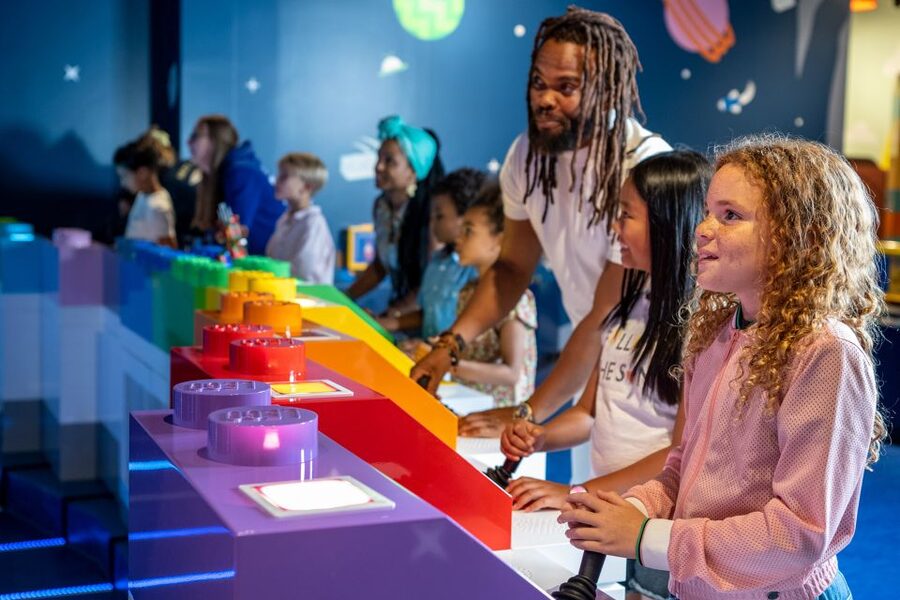 Brussels: LEGO® Discovery Centre Admission Ticket - MINI WORLD and its 1.5 million bricks