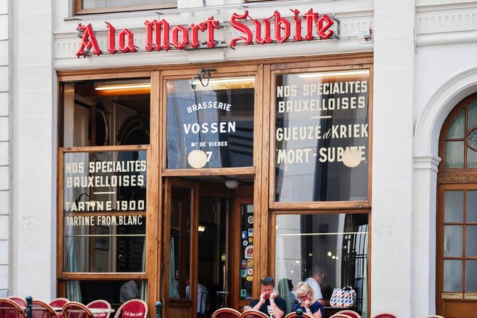 Brussels Old Town & Beer Secrets: Self-Guided Puzzle Walk - Delirium Café and Jeanneke Pis