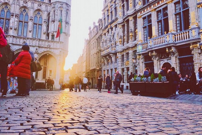 Brussels Private & Personalized Christmas Tour with a Local Guide - Boutique stalls and the craft behind Christmas