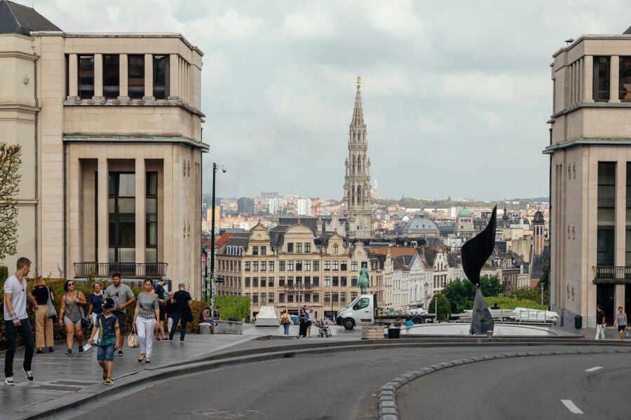 Brussels: Private Tour w/ Locals – Highlights & Hidden Gems - The included local drink or tasting
