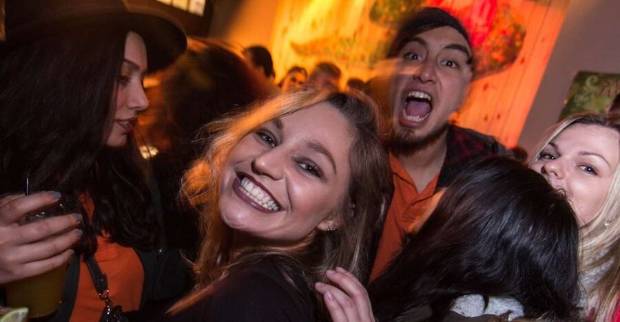 Brussels: Pub Crawl and Nightlife Party Experience - Key points at a glance