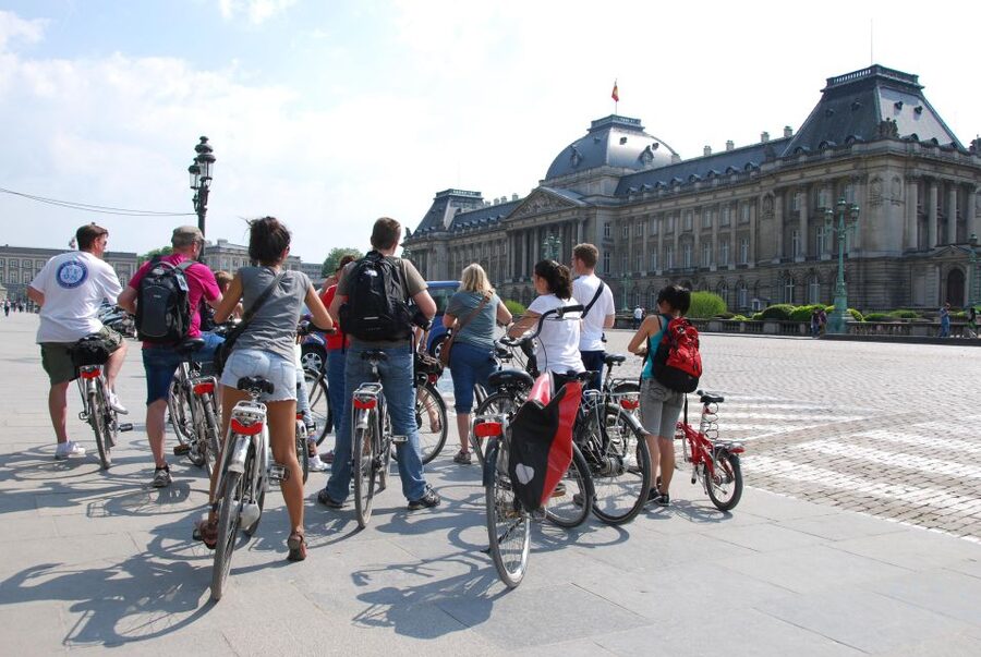 Brussels: Sightseeing Bike Tour - Mont des Arts and the final city view