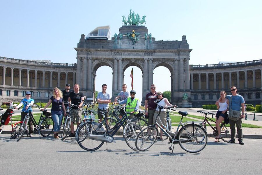 Brussels: Sightseeing Bike Tour - Jubilee Park and the royal quarter