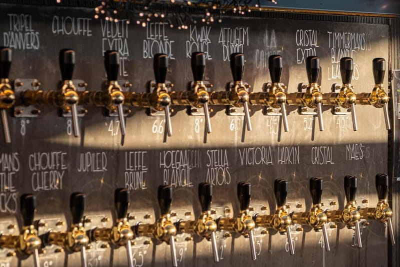 Brussels: The Belgian Beer World Experience & Beer Tasting - The Skybar and its 150-beer choice