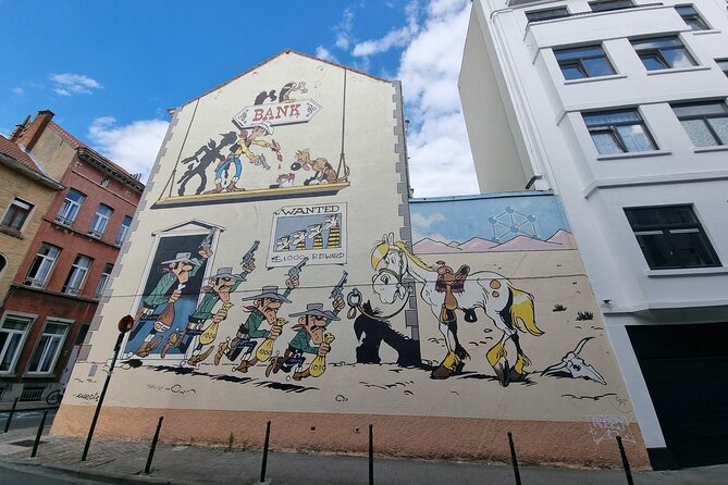Brussels through its comics murals - Reading the murals, not just photographing them