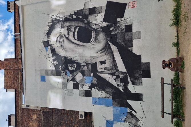 Brussels through its comics murals - Who will enjoy this most