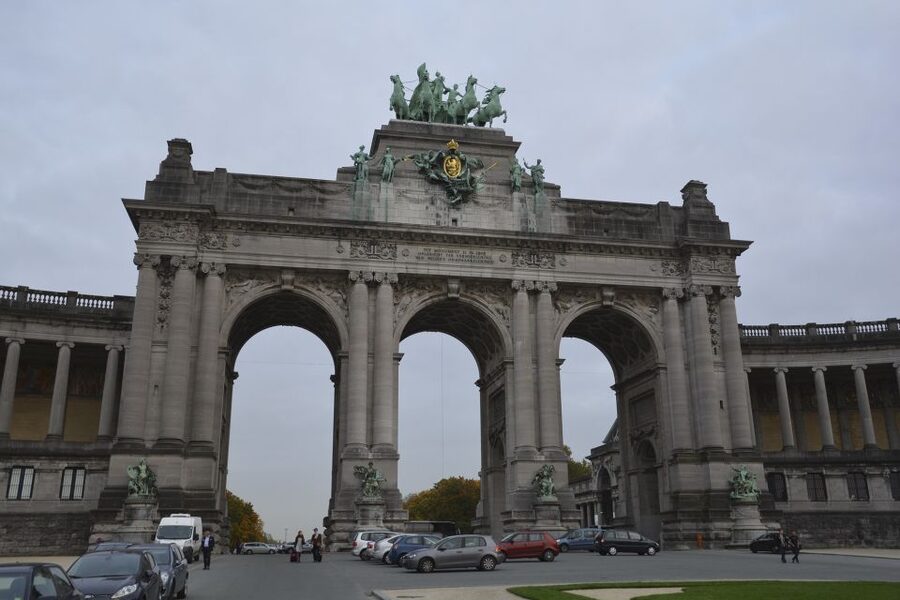 Brussels: Walking Tour from Central Station to Manneken Pis - Key points to know before you book