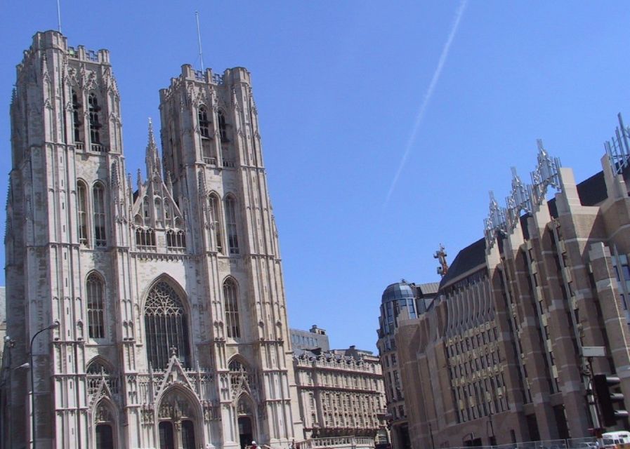 Brussels: Walking Tour from Central Station to Manneken Pis - The European quarter and the capital of Europe