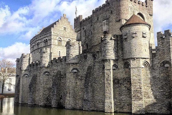 Discover authentic Ghent with historian & taste the best chocolate - Hoogpoort and the long life of Ghent’s buildings