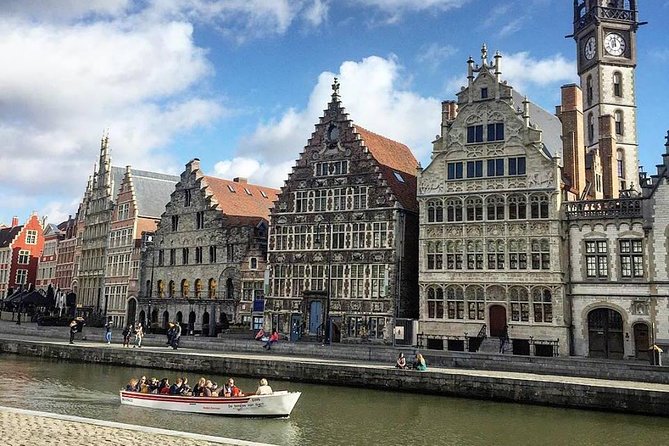 Discover authentic Ghent with historian & taste the best chocolate - Ghent Town Hall and the noose-bearer story