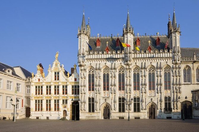 Discover Bruges with a self-guided Outside Escape city game tour! - Wijngaardplein and the Beguinage corner