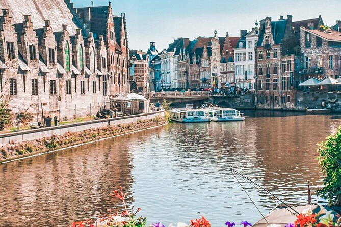 Discover Ghent while playing! Escape game - The alchemist - Seeing Ghent while the clues unfold