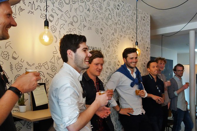 Discover our Brussels craft breweries with a local, passionate, young guide - Finishing with two more beers and local food
