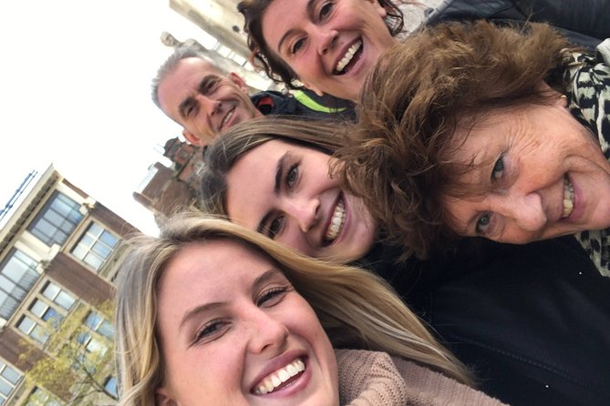 e-Scavenger hunt Antwerp: Explore the city at your own pace - Grote Markt and Antwerp’s civic center