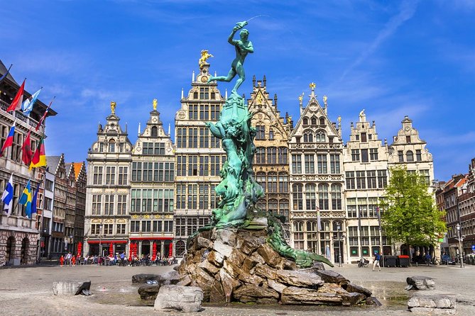 e-Scavenger hunt Antwerp: Explore the city at your own pace - Paleis op de Meir and the Meir shopping street