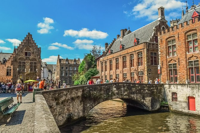 e-Scavenger hunt Bruges: Explore the city at your own pace - The Beguinage and the route’s quieter side