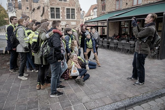 "Edges of Brugge" Photo Tour - 2hr open city tour & workshop - Finding quieter views outside the busiest center