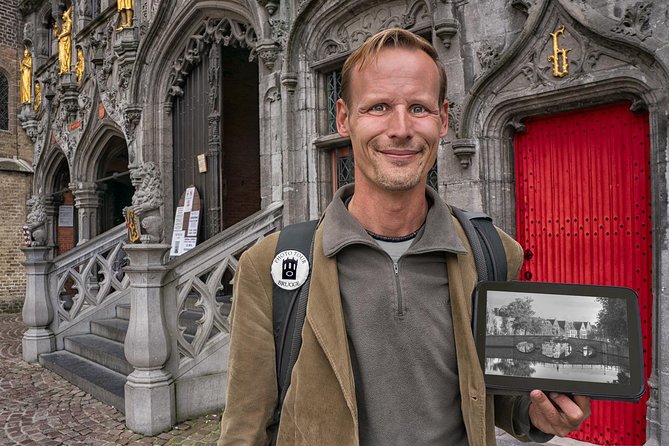 "Edges of Brugge" Photo Tour - 2hr open city tour & workshop - Learning to see Bruges beyond the first view