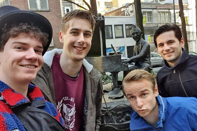 Exciting Murder Mystery - Interactive city walk in Antwerp - Finding the Photo Destinations
