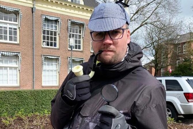 Exciting Murder Mystery - Interactive city walk in Antwerp - WhatsApp Help Without a Walking Guide