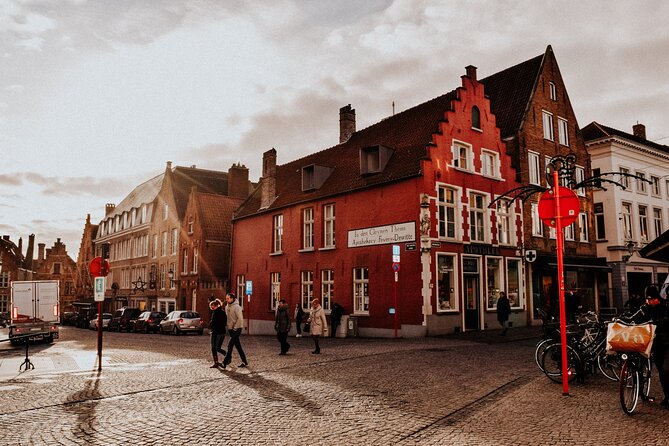 Explore Bruges in 60 minutes with a Local - Bruges in 60 to 90 minutes
