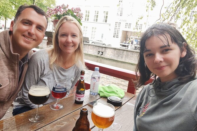 Food tasting & Historical walk - Markt, old buildings, and the story between bites