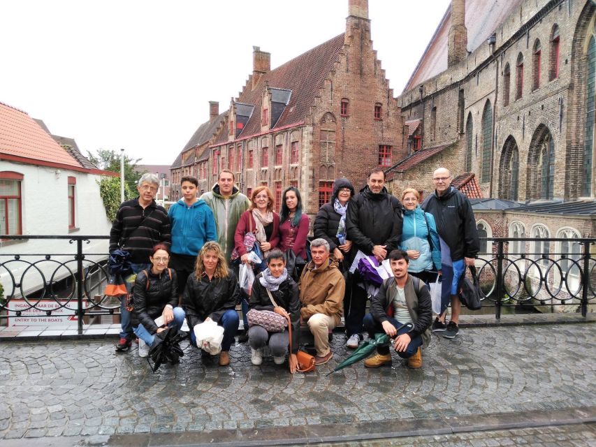 From Amsterdam: Day Trip to Bruges in Spanish or English - Is the bus comfortable enough?