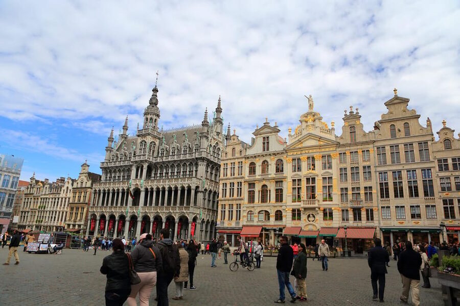 From Amsterdam: Day Trip to the Charming Brussels and Bruges - Leaving Amsterdam for the Belgian countryside