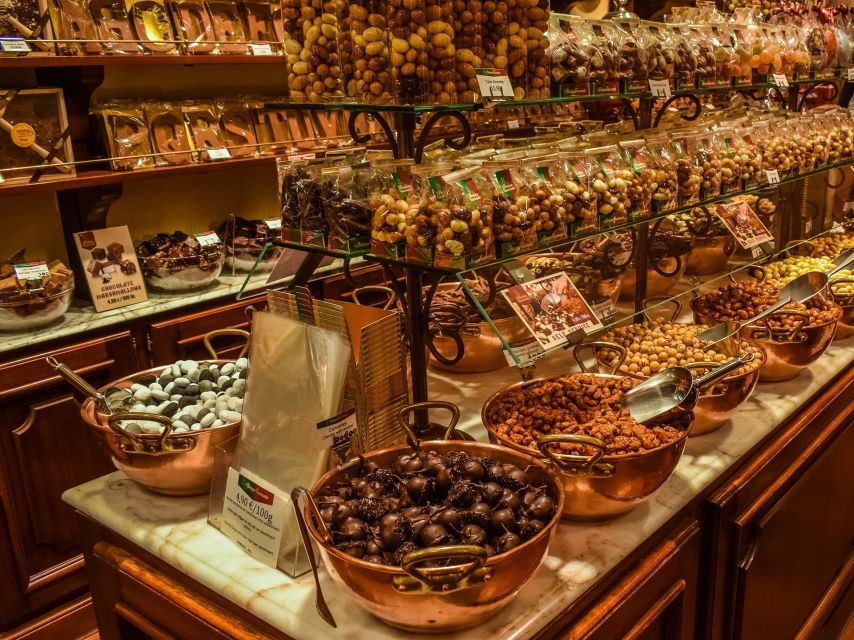 From Amsterdam: Private Sightseeing Tour to Brussels - Four and a half hours to eat, walk, and shop