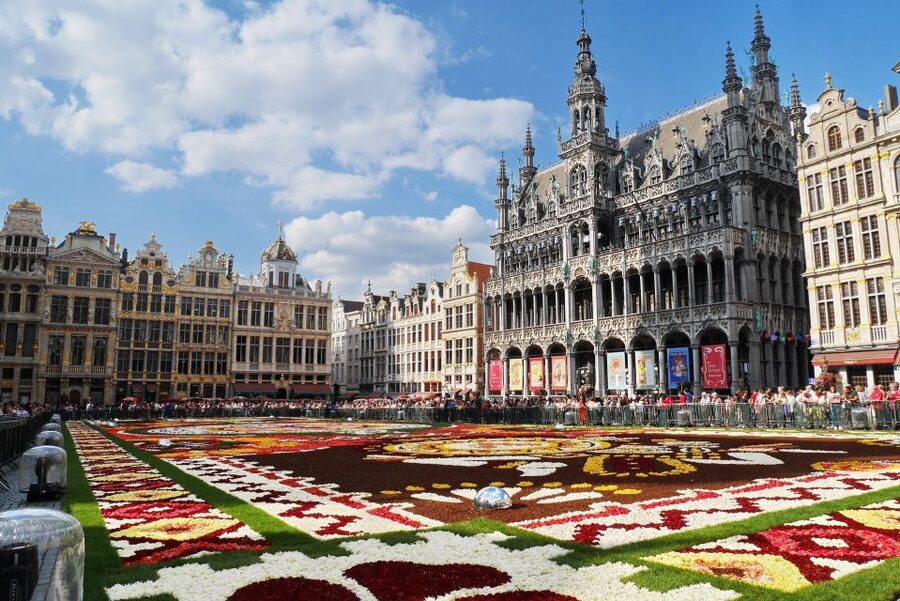 From Amsterdam: Private Sightseeing Tour to Brussels - What the private setup is worth at $547