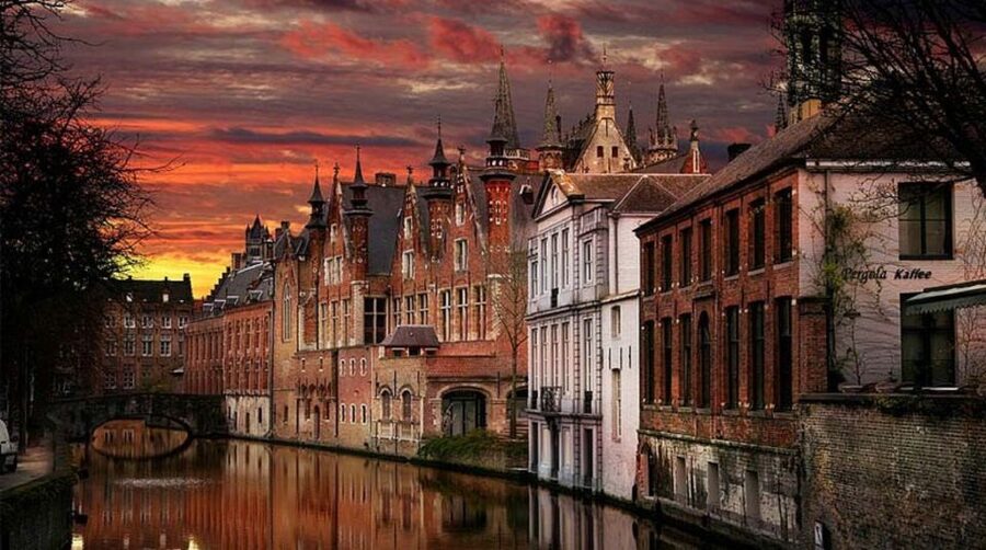 From Brussels: Bruges Day Trip with Boat Tour Option (ENG) - From Walplein to St. John’s Hospital