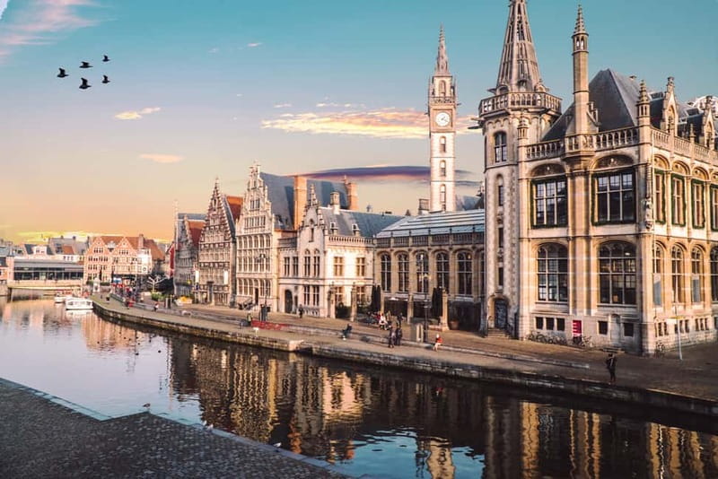 From Brussels: Day Trip to Ghent with Atomium in English - Markets that explain how Ghent grew