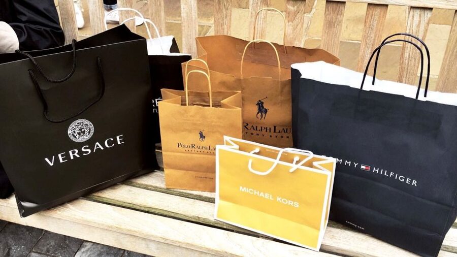 From Brussels: Maasmechelen Outlet Shopping Trip - How much time will you need?
