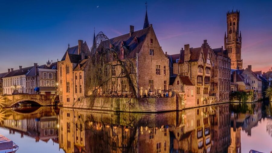 From Brussels: Private Tour of Bruges, Ghent and Flanders - Lunch and the short clock of an eight-hour tour
