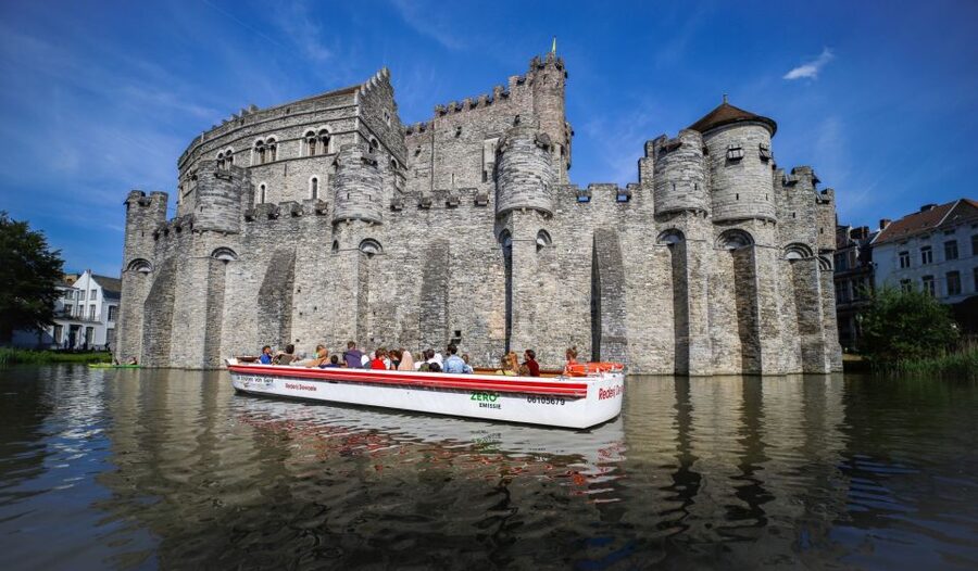 Ghent: 40 Minute Medieval Center Guided Boat Tour - Practical advice before you go