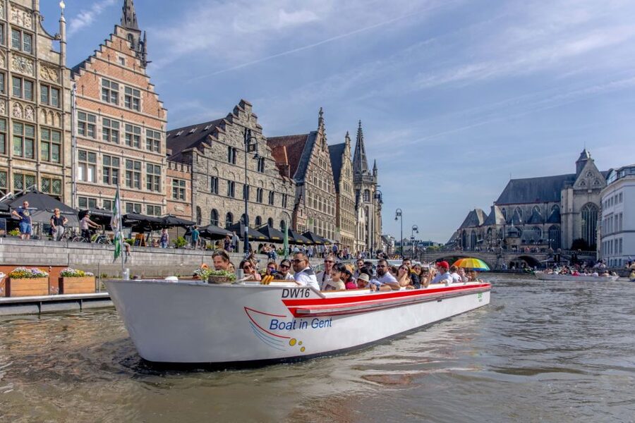 Ghent: 50-Minute Medieval Center Guided Boat Trip - Guildhalls and the working city