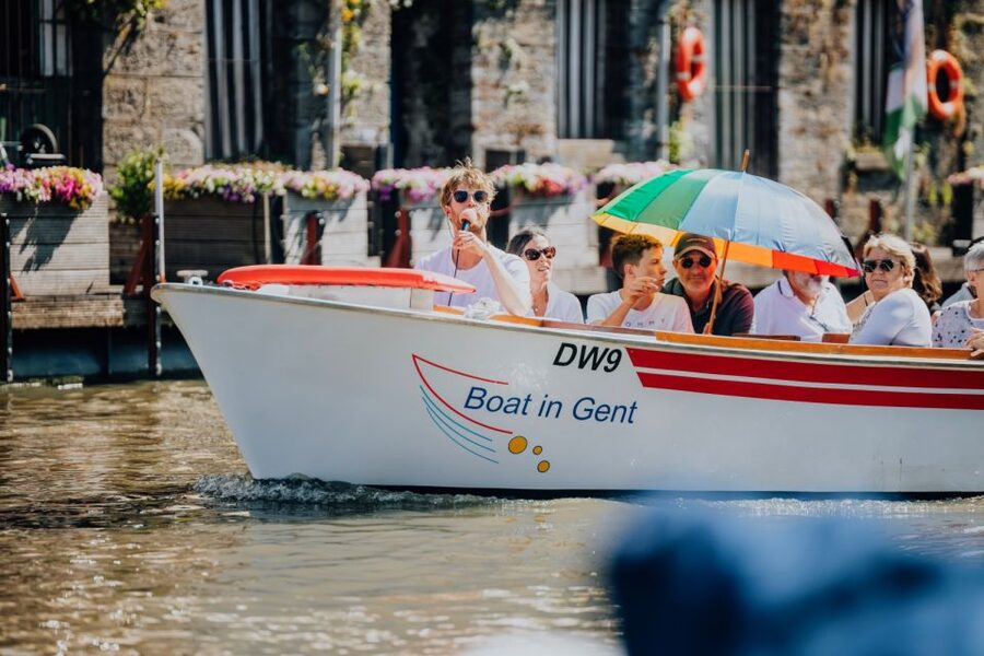 Ghent: 50-Minute Medieval Center Guided Boat Trip - Guide style and language options