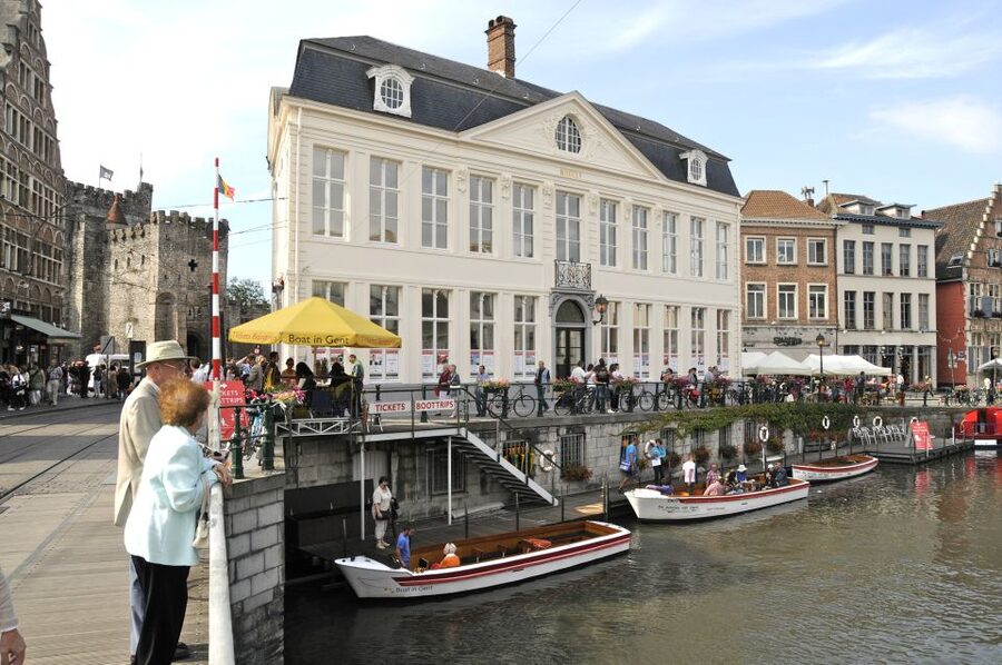 Ghent: 50-Minute Medieval Center Guided Boat Trip - Weather, comfort, and the short duration