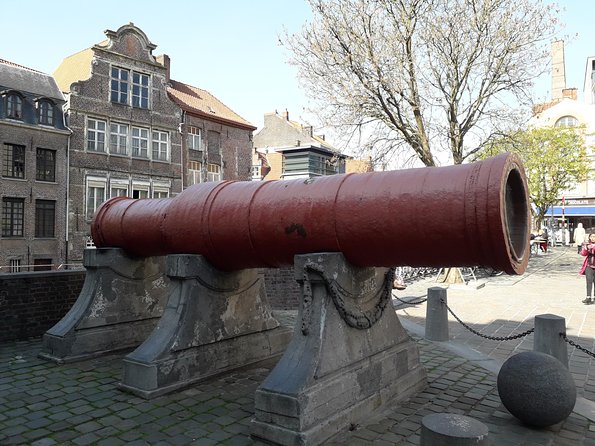 Ghent Beer and Sightseeing Adventure - Vrijdagmarkt and the Dulle Griet