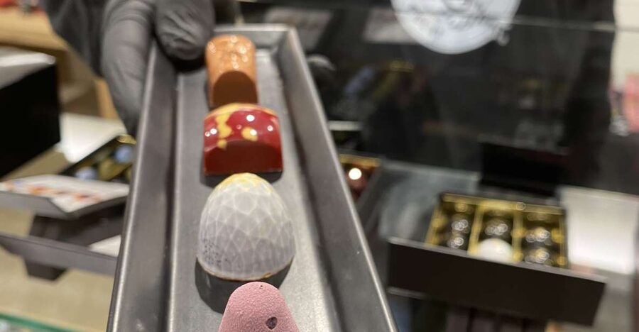 Ghent: Belgian Chocolate Walking Tour with Tastings - Meeting Jacob van Artevelde at Vrijdagmarkt