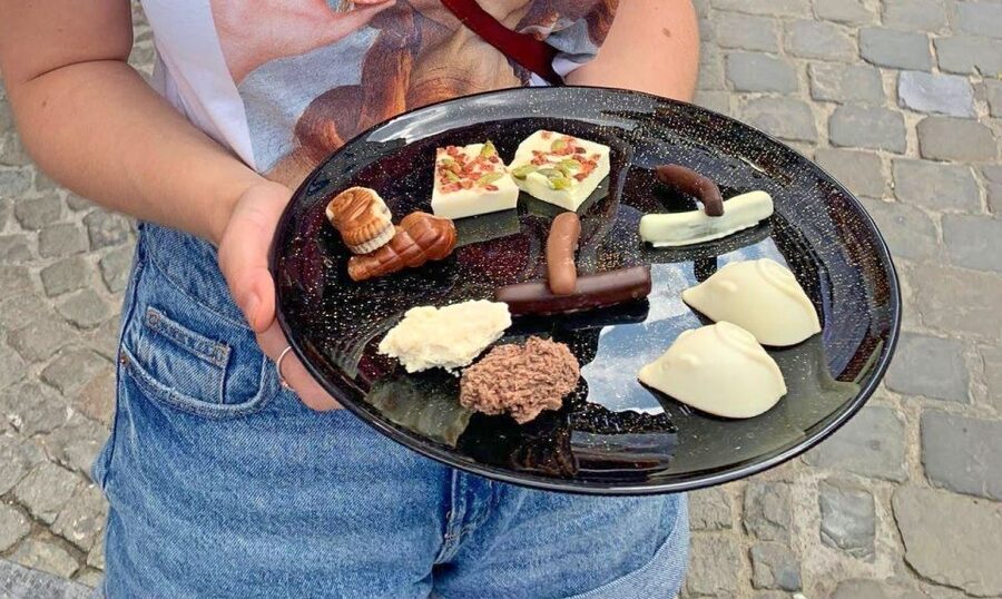 Ghent: Guided City Tour with Food Tastings - Key points to know