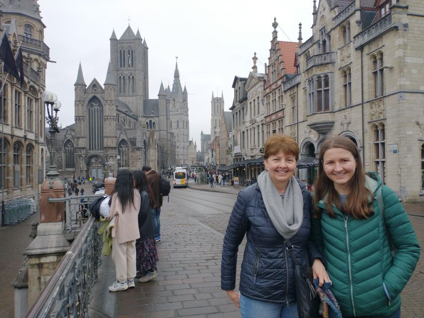 Ghent: Guided City Tour with Food Tastings - City Hall, City Pavilion, and the changing center