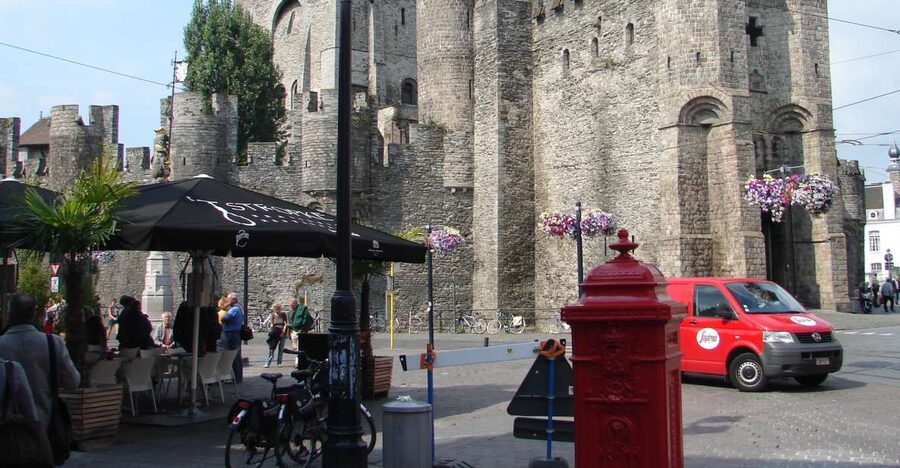 Ghent: Private 2-Hour Walking Tour - Starting beside the Graslei and Korenlei